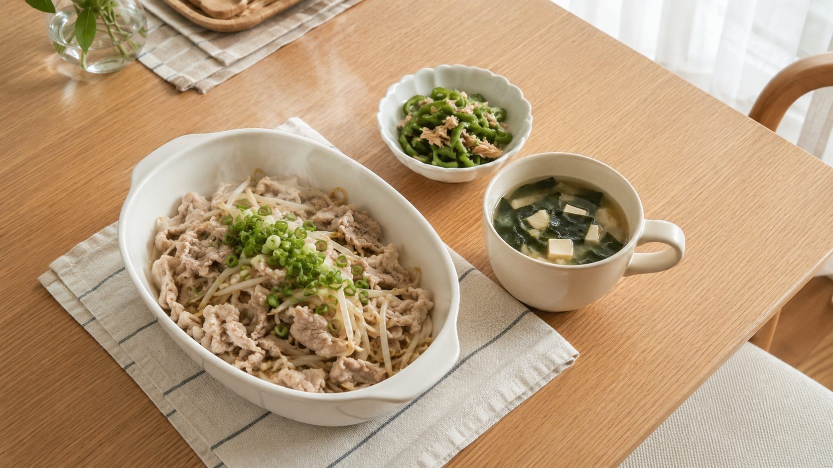 レンジだけで作った夕飯3品（豚こまもやし蒸し・ピーマンツナ和え・即席みそ汁）